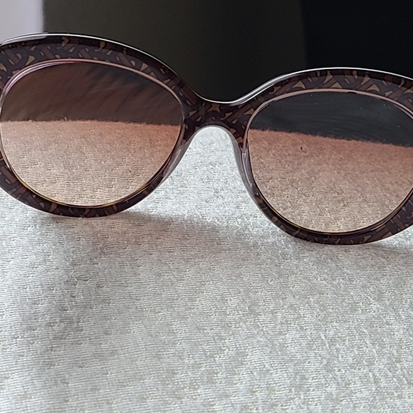 BURBERRY BE4298 SUNGLASSES DARK HAVANA / BROWN GRADIENT WOMEN'S - Picture 2 of 10